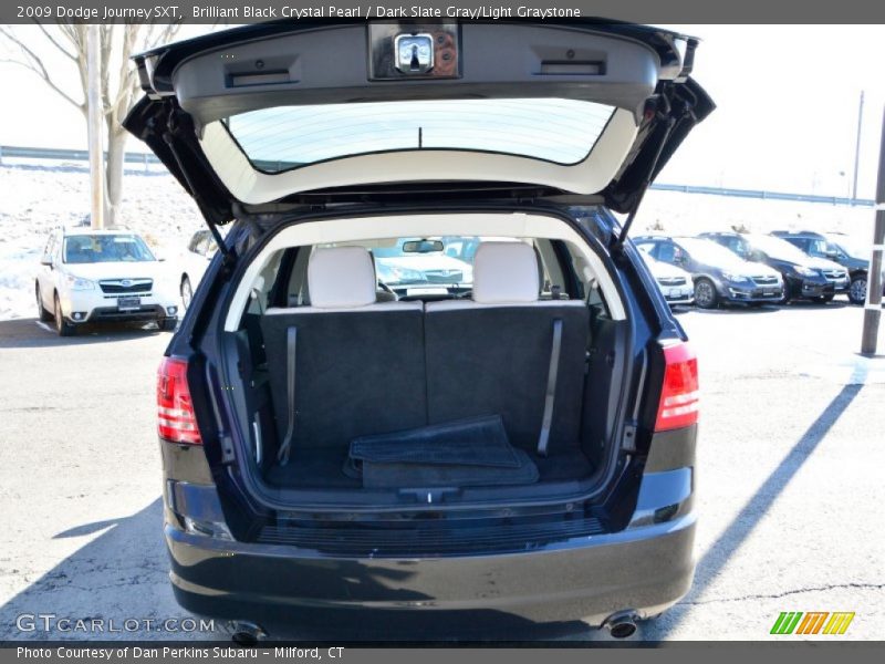 Brilliant Black Crystal Pearl / Dark Slate Gray/Light Graystone 2009 Dodge Journey SXT