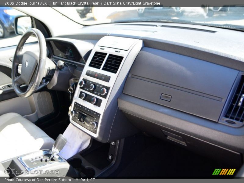 Brilliant Black Crystal Pearl / Dark Slate Gray/Light Graystone 2009 Dodge Journey SXT
