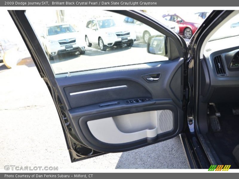Brilliant Black Crystal Pearl / Dark Slate Gray/Light Graystone 2009 Dodge Journey SXT