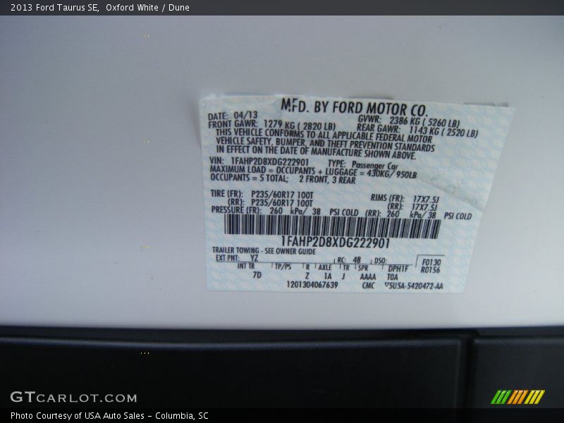 Oxford White / Dune 2013 Ford Taurus SE