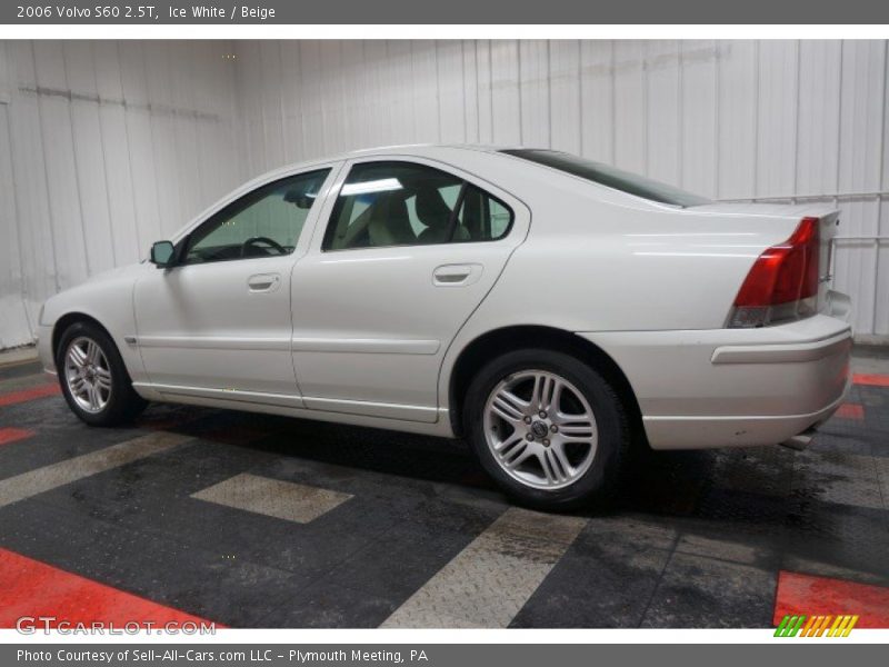 Ice White / Beige 2006 Volvo S60 2.5T