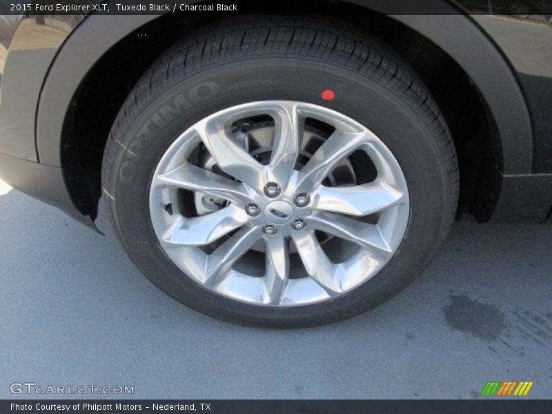 Tuxedo Black / Charcoal Black 2015 Ford Explorer XLT