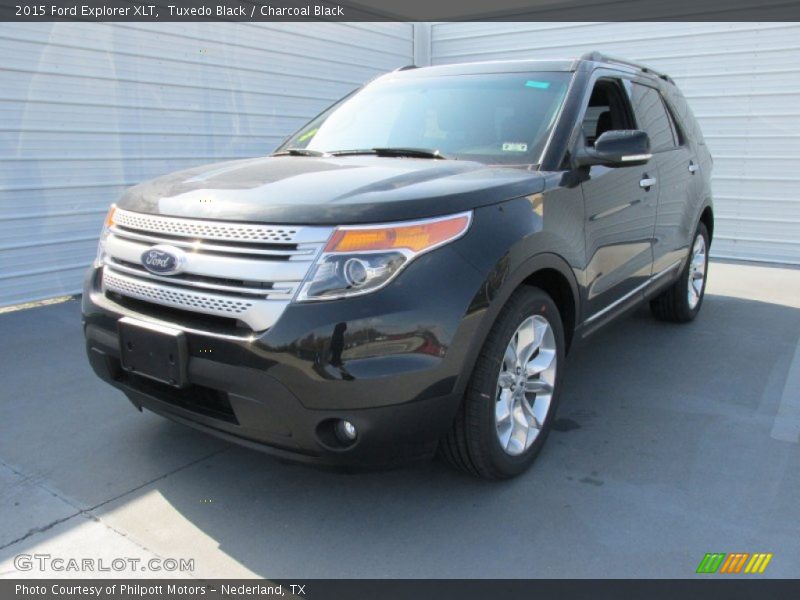 Tuxedo Black / Charcoal Black 2015 Ford Explorer XLT