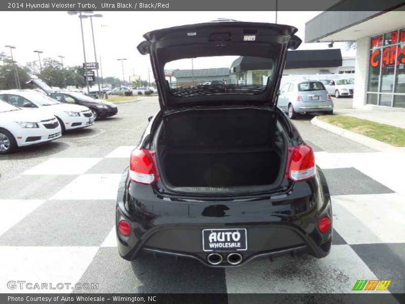 Ultra Black / Black/Red 2014 Hyundai Veloster Turbo