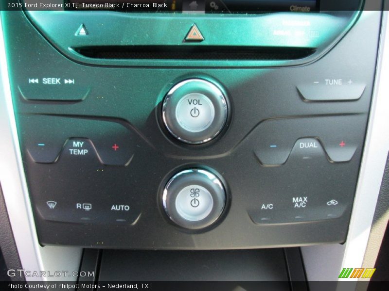 Tuxedo Black / Charcoal Black 2015 Ford Explorer XLT