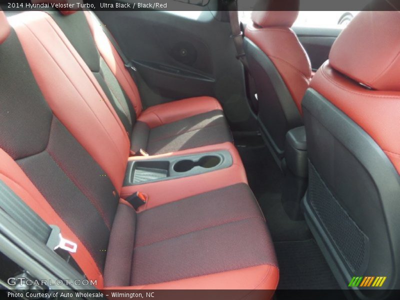 Ultra Black / Black/Red 2014 Hyundai Veloster Turbo