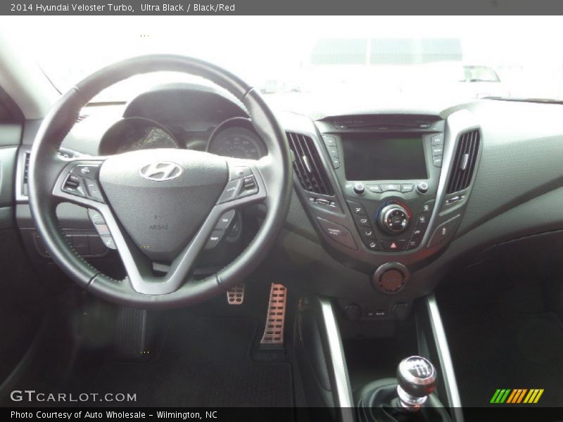 Ultra Black / Black/Red 2014 Hyundai Veloster Turbo