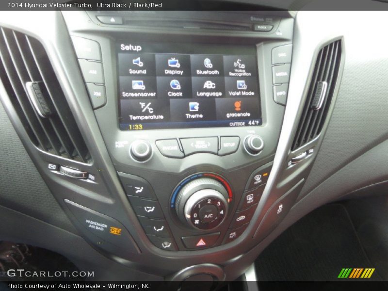 Ultra Black / Black/Red 2014 Hyundai Veloster Turbo
