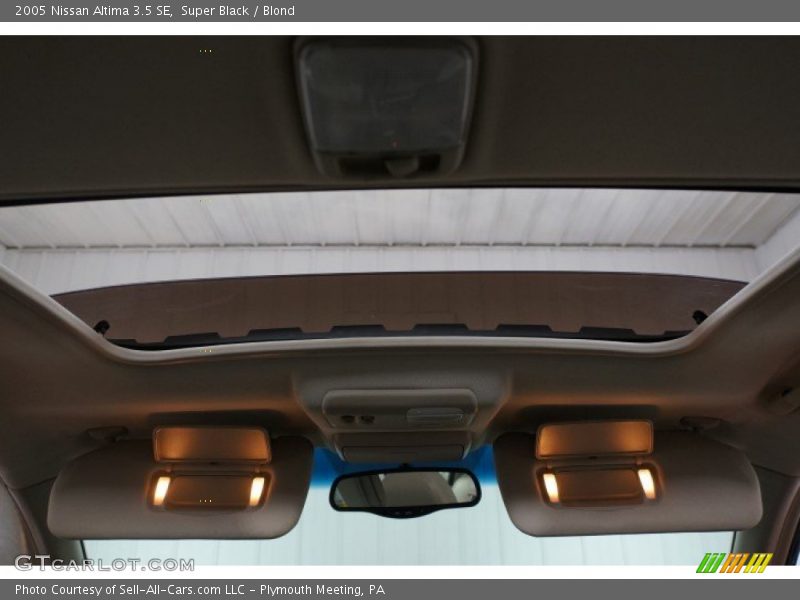 Super Black / Blond 2005 Nissan Altima 3.5 SE