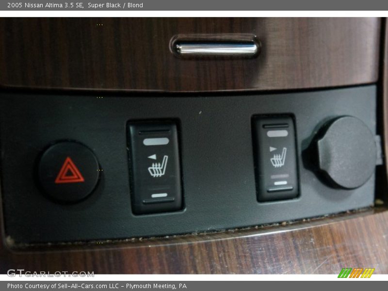 Super Black / Blond 2005 Nissan Altima 3.5 SE