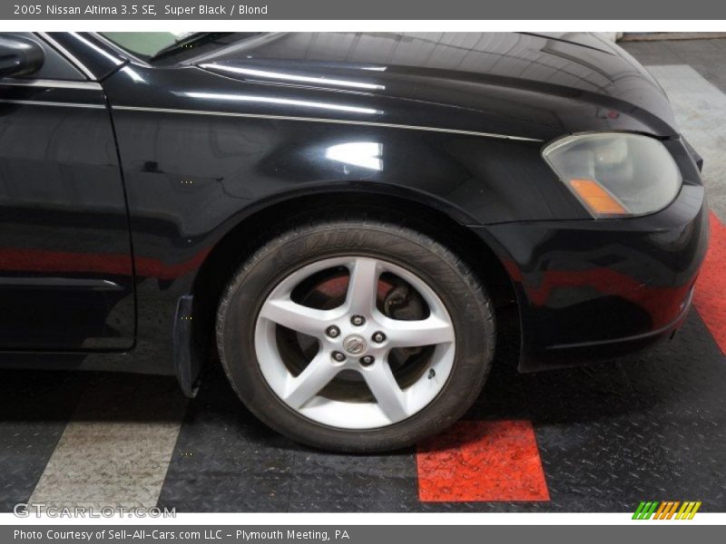 Super Black / Blond 2005 Nissan Altima 3.5 SE