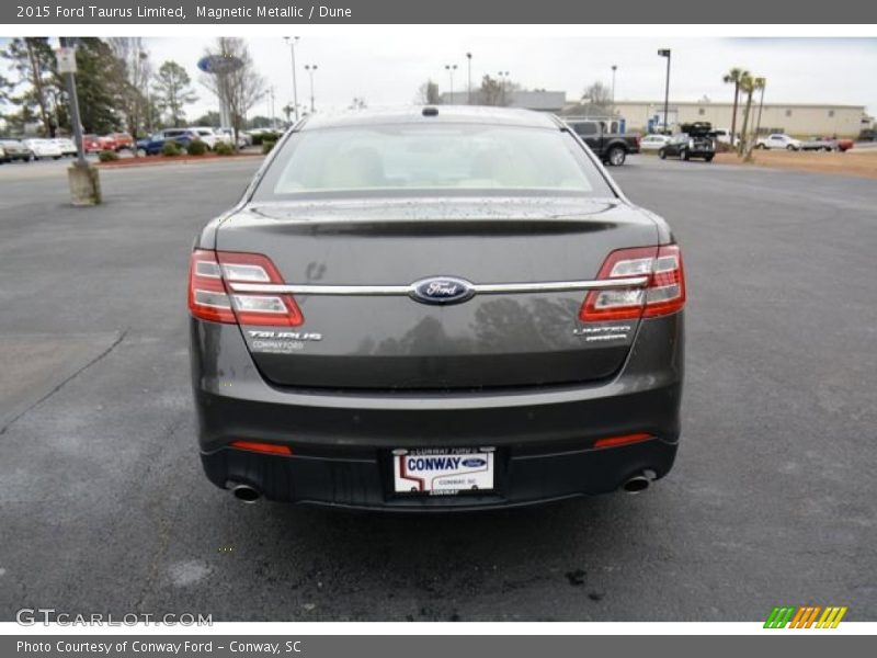 Magnetic Metallic / Dune 2015 Ford Taurus Limited
