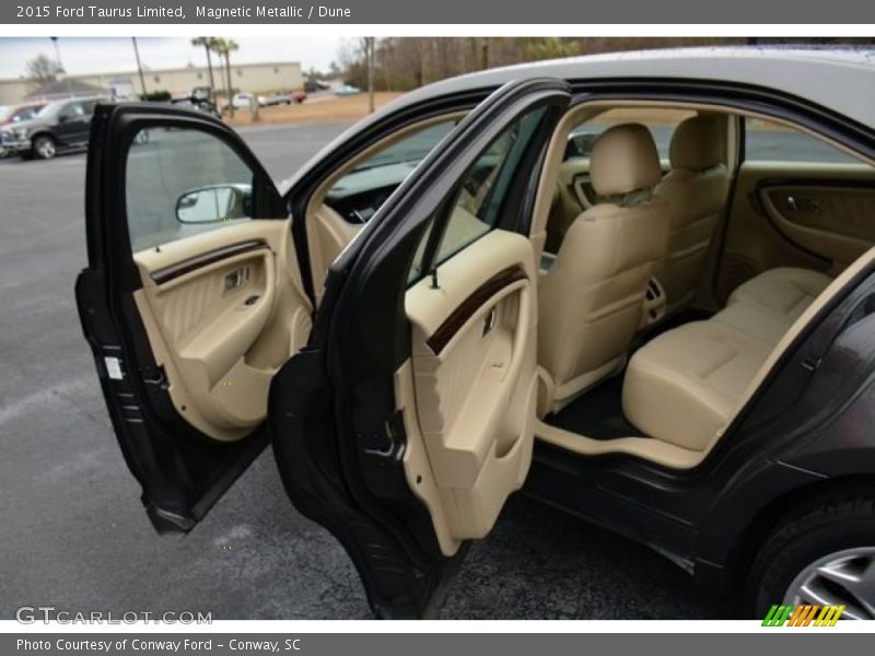 Magnetic Metallic / Dune 2015 Ford Taurus Limited