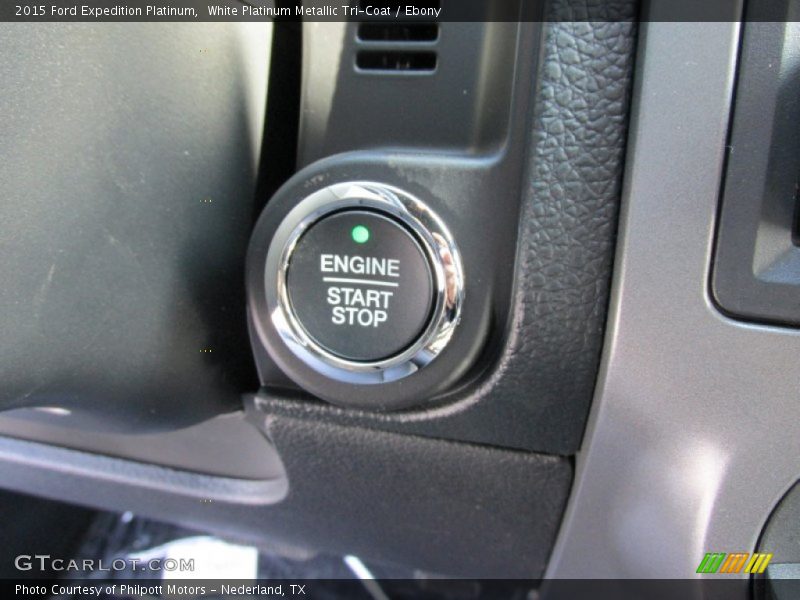White Platinum Metallic Tri-Coat / Ebony 2015 Ford Expedition Platinum