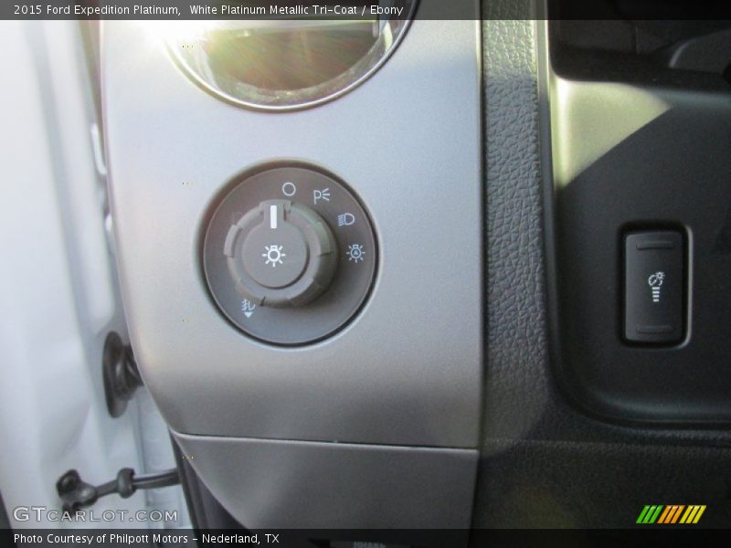 White Platinum Metallic Tri-Coat / Ebony 2015 Ford Expedition Platinum