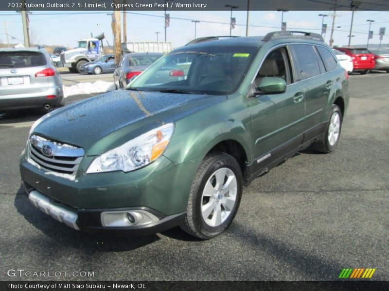 Front 3/4 View of 2012 Outback 2.5i Limited