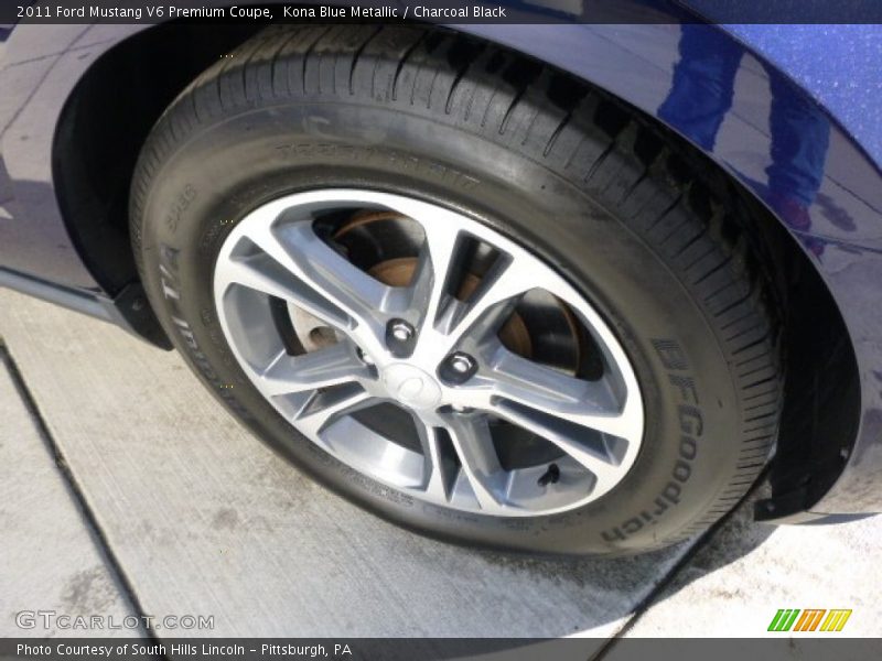 Kona Blue Metallic / Charcoal Black 2011 Ford Mustang V6 Premium Coupe