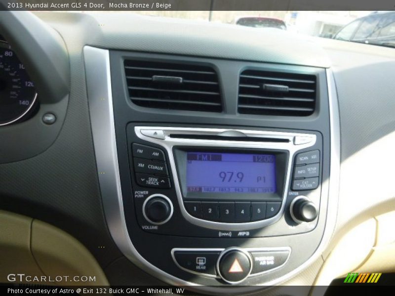 Mocha Bronze / Beige 2013 Hyundai Accent GLS 4 Door