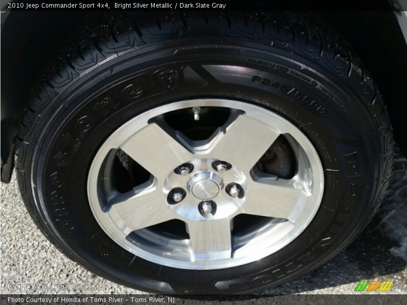 Bright Silver Metallic / Dark Slate Gray 2010 Jeep Commander Sport 4x4