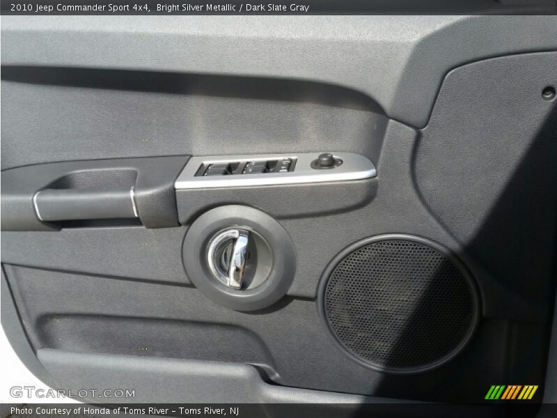 Bright Silver Metallic / Dark Slate Gray 2010 Jeep Commander Sport 4x4