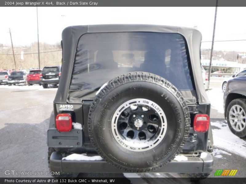 Black / Dark Slate Gray 2004 Jeep Wrangler X 4x4