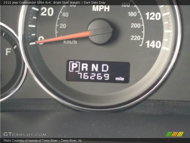 Bright Silver Metallic / Dark Slate Gray 2010 Jeep Commander Sport 4x4