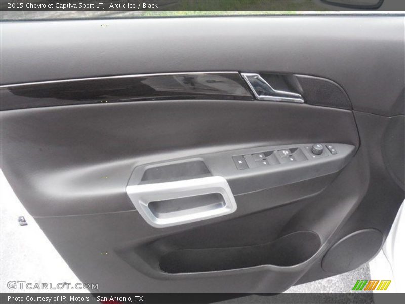 Arctic Ice / Black 2015 Chevrolet Captiva Sport LT