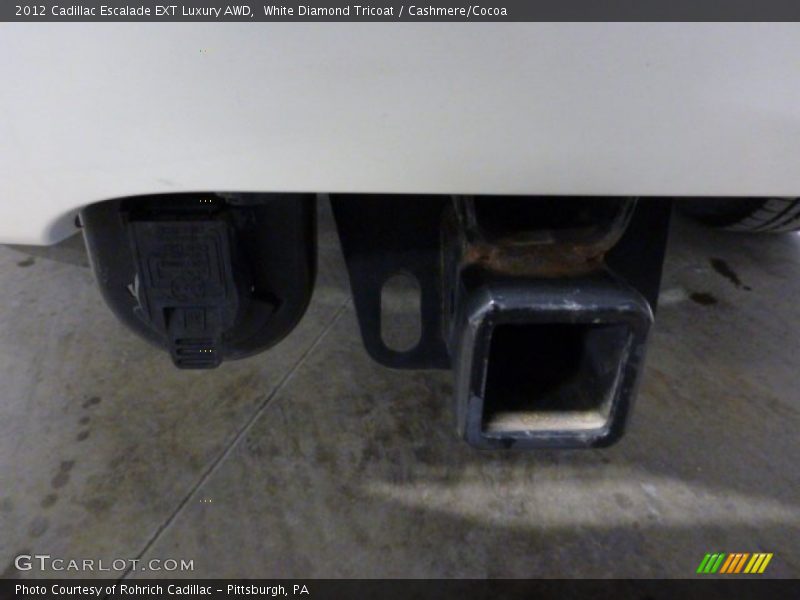 White Diamond Tricoat / Cashmere/Cocoa 2012 Cadillac Escalade EXT Luxury AWD