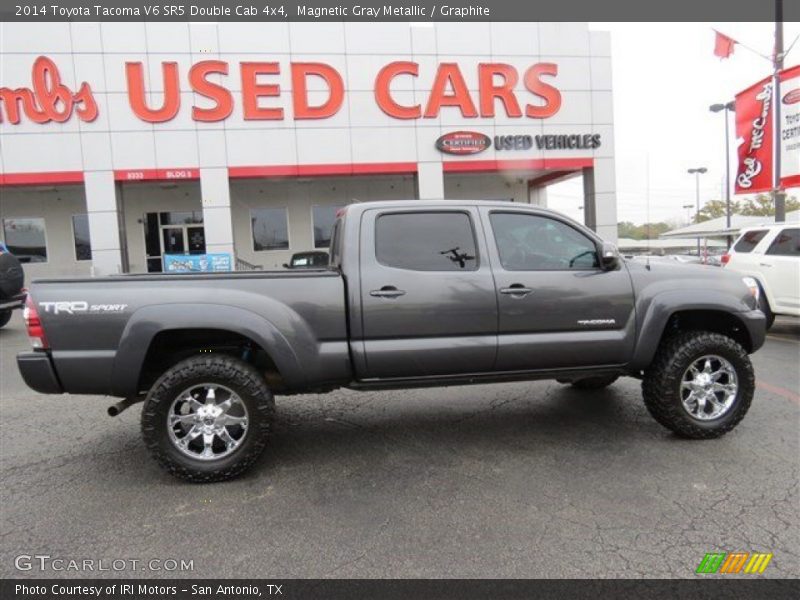 Magnetic Gray Metallic / Graphite 2014 Toyota Tacoma V6 SR5 Double Cab 4x4