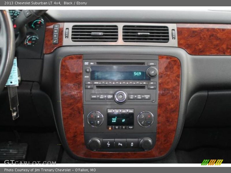 Black / Ebony 2013 Chevrolet Suburban LT 4x4