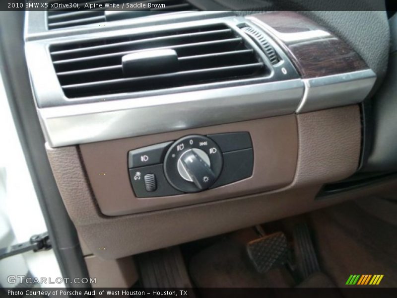 Alpine White / Saddle Brown 2010 BMW X5 xDrive30i