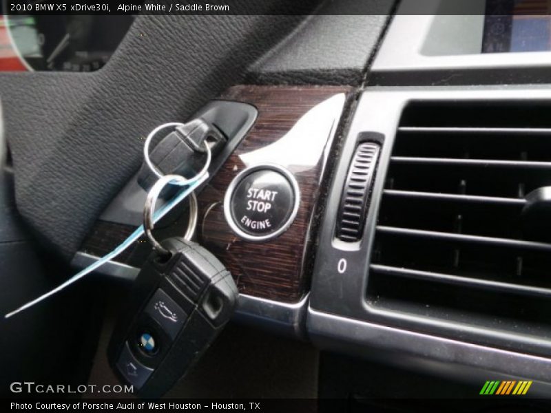 Alpine White / Saddle Brown 2010 BMW X5 xDrive30i