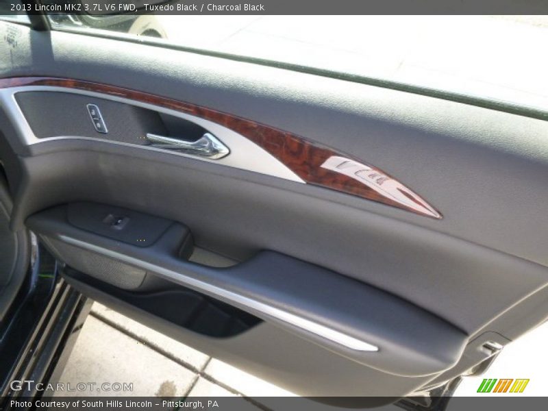 Tuxedo Black / Charcoal Black 2013 Lincoln MKZ 3.7L V6 FWD