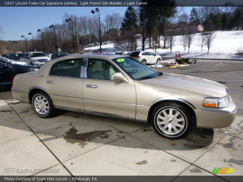Light French Silk Metallic / Light Camel 2007 Lincoln Town Car Signature Limited