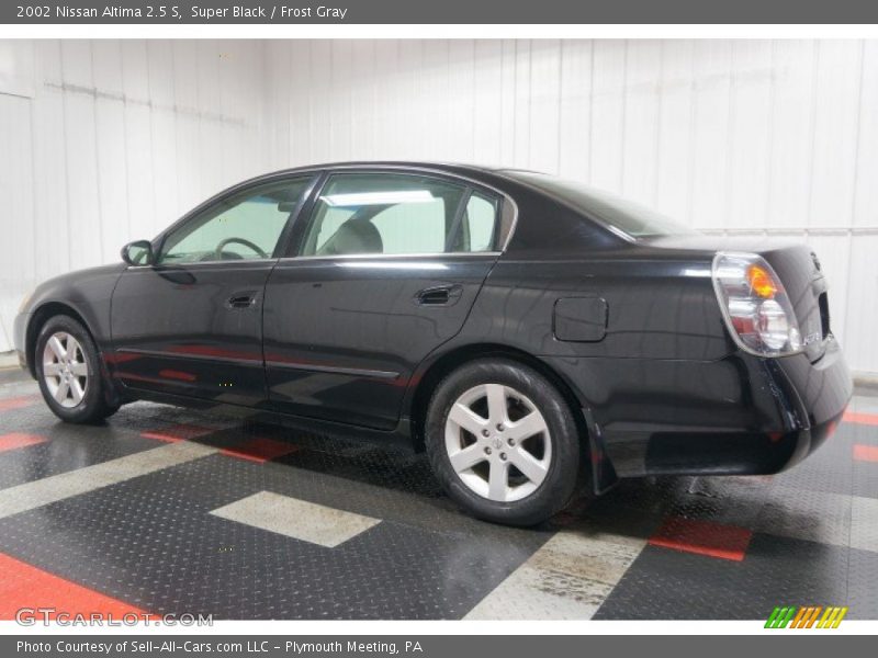 Super Black / Frost Gray 2002 Nissan Altima 2.5 S