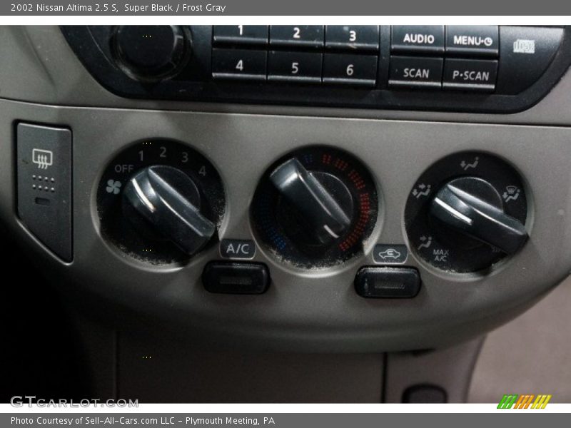 Super Black / Frost Gray 2002 Nissan Altima 2.5 S