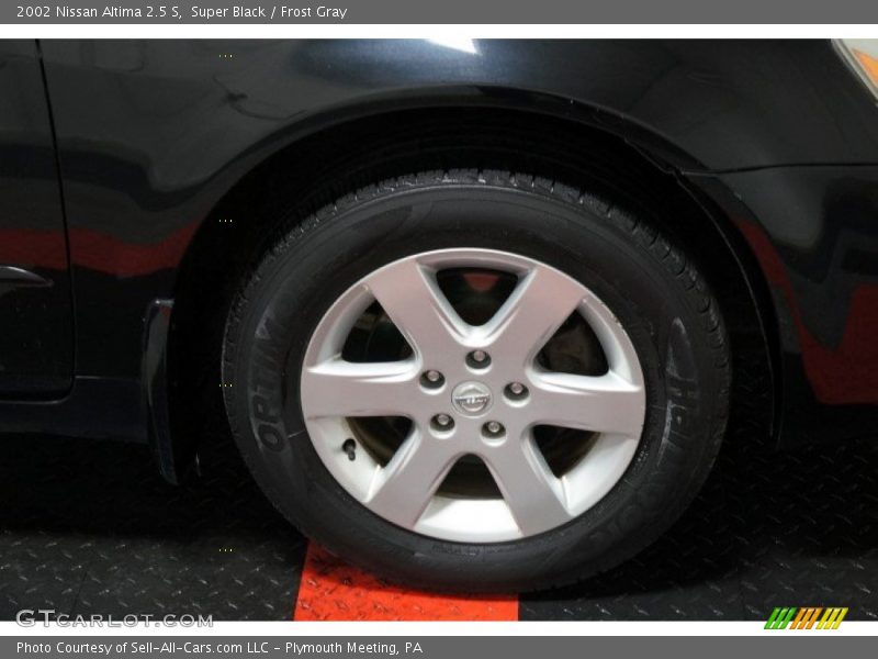 Super Black / Frost Gray 2002 Nissan Altima 2.5 S