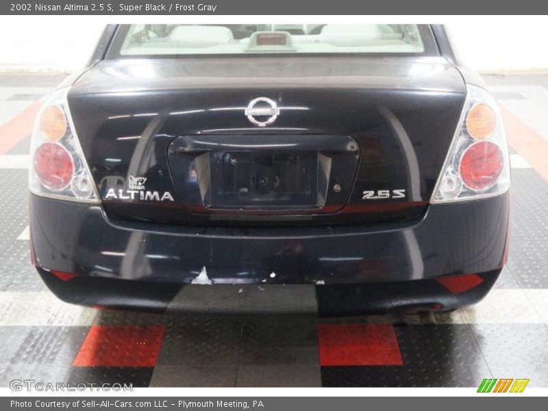 Super Black / Frost Gray 2002 Nissan Altima 2.5 S