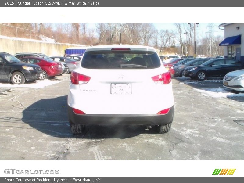 Winter White / Beige 2015 Hyundai Tucson GLS AWD