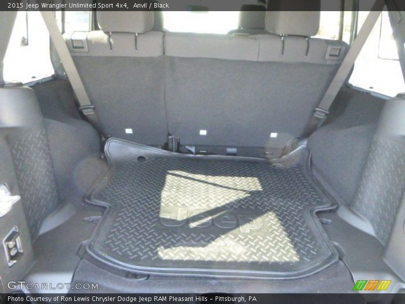 Anvil / Black 2015 Jeep Wrangler Unlimited Sport 4x4