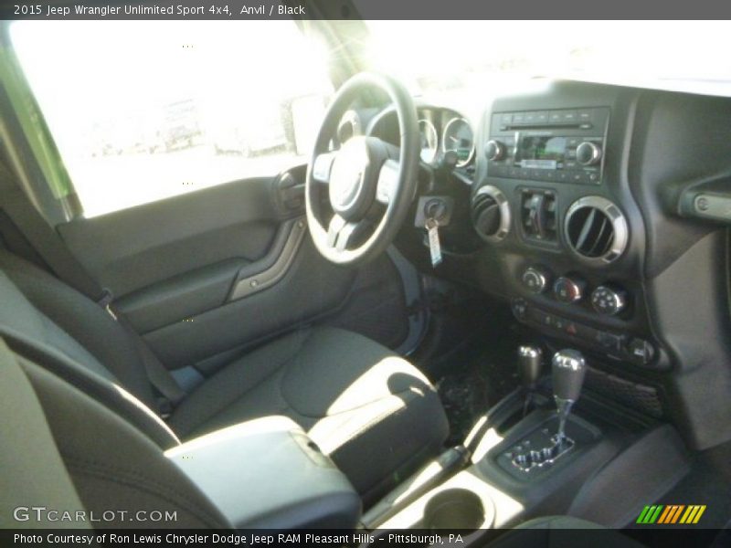 Anvil / Black 2015 Jeep Wrangler Unlimited Sport 4x4