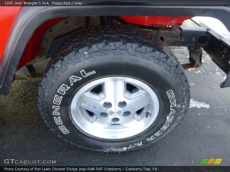 Poppy Red / Gray 1995 Jeep Wrangler S 4x4