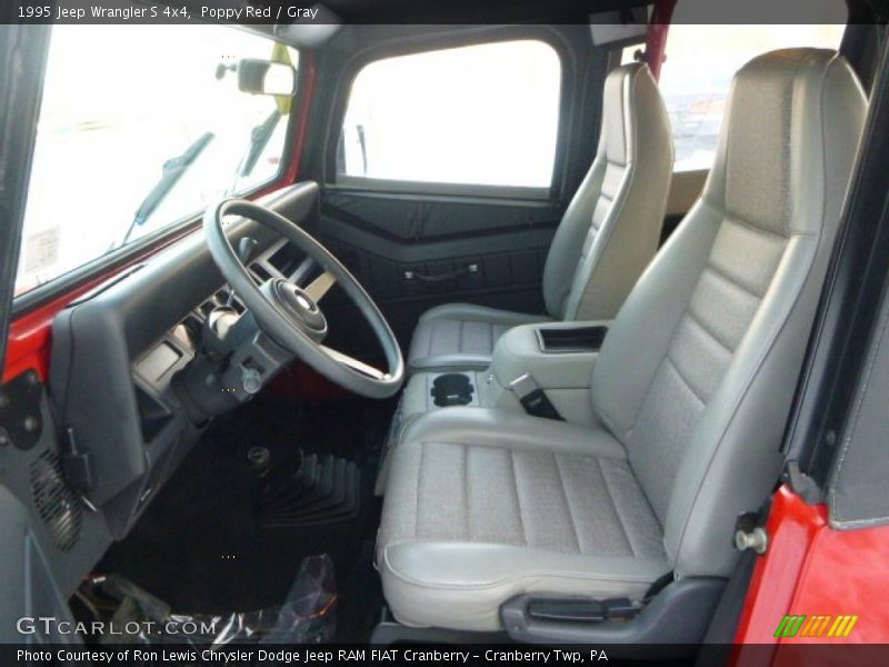 Poppy Red / Gray 1995 Jeep Wrangler S 4x4