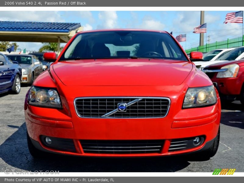 Passion Red / Off Black 2006 Volvo S40 2.4i