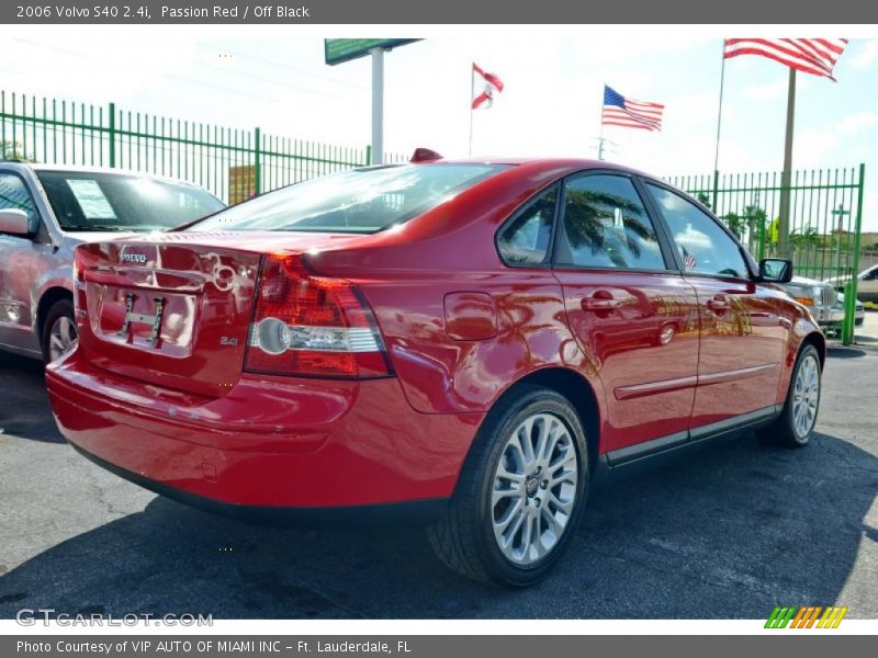 Passion Red / Off Black 2006 Volvo S40 2.4i