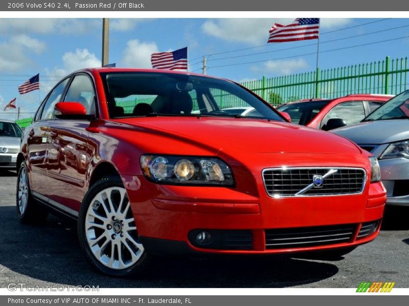 Passion Red / Off Black 2006 Volvo S40 2.4i