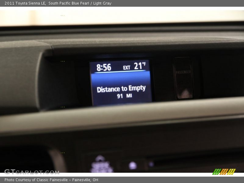 South Pacific Blue Pearl / Light Gray 2011 Toyota Sienna LE