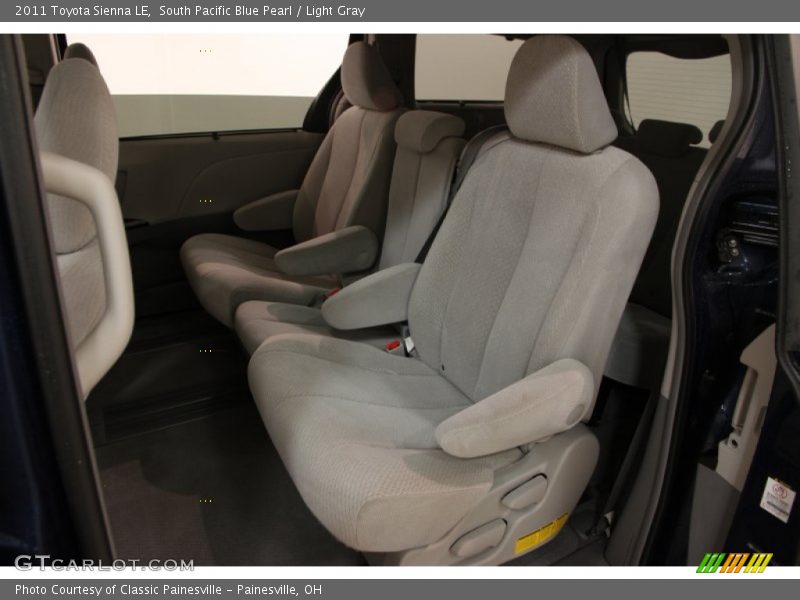 South Pacific Blue Pearl / Light Gray 2011 Toyota Sienna LE