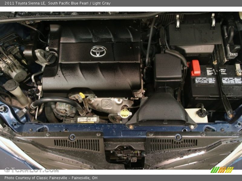 South Pacific Blue Pearl / Light Gray 2011 Toyota Sienna LE