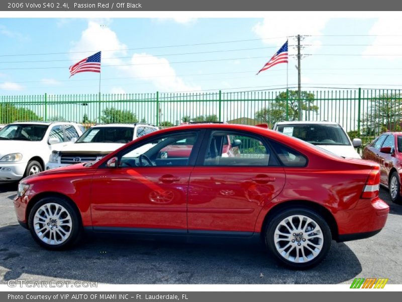 Passion Red / Off Black 2006 Volvo S40 2.4i